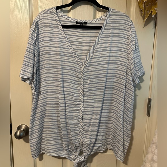 Papermoon Gray and White Tie Front Blouse - Picture 1 of 5